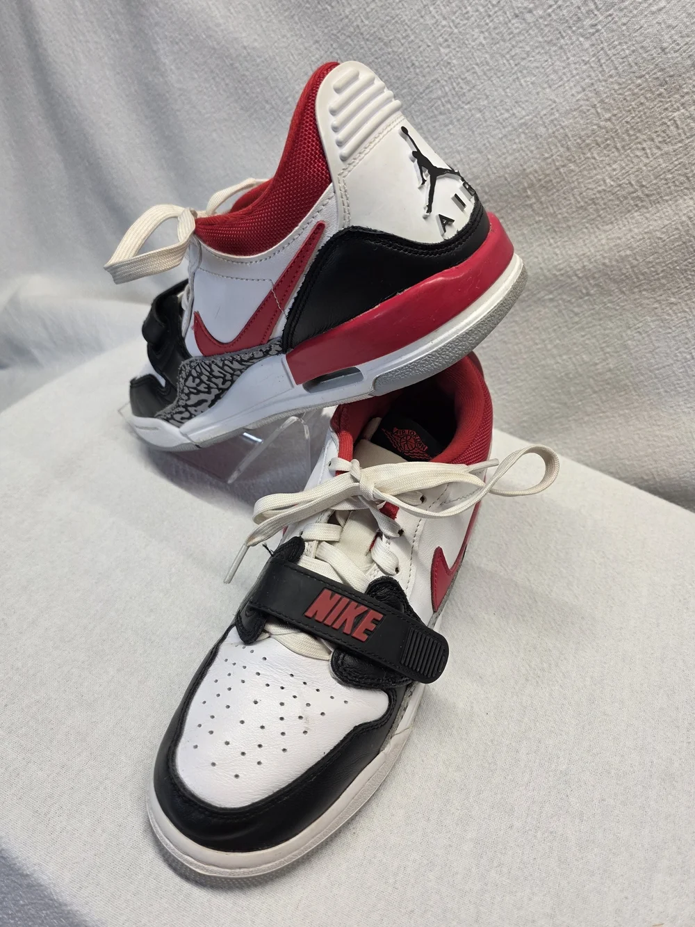 Nike Kids' White, Black & Red Low-Top Sneaker Air Jordan Legacy 312 Low